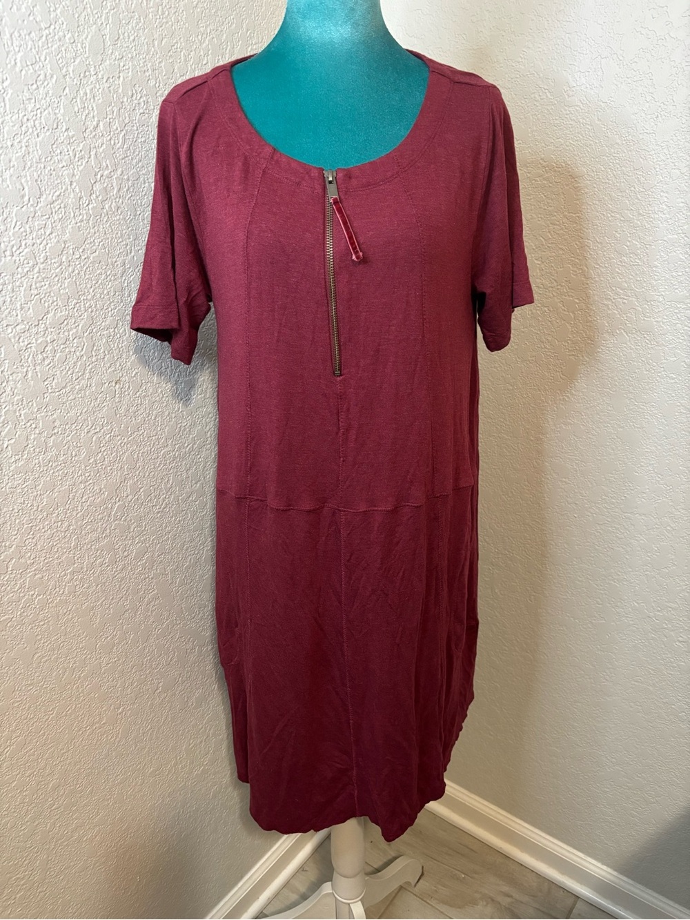Soft Surroundings Burgundy Zip Front Dress Pockets Medium Tall TM